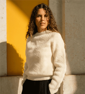 Camisola de lã Aran Chunky produzida em Portugal pela marca portuguesa Armazém das Malhas Lisboa. 