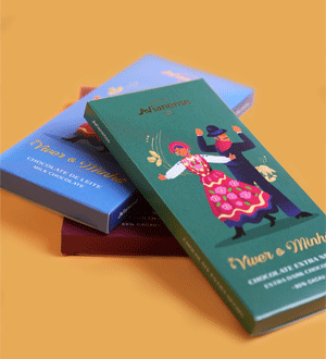 Tabletes de chocolate da marca portuguesa Avianense da linha "Viver o Minho" que celebram a tradição e cultura da região do Minho. 