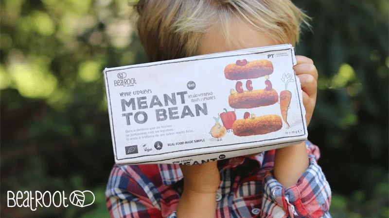 Embalagem dos Croquetes Vegan de Feijão, Millet e Legumes (Meant to Bean) da marca portuguesa Beatroot, um produto biológico e ultracongelado.