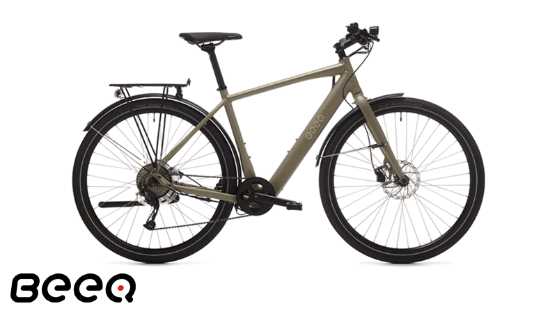 Bicicleta elétrica BEEQ B400 Urban High Step, uma e-bike urbana concebida pela marca portuguesa BEEQ Bicycles que combina um design tradicional com tecnologia integrada, sendo ideal para deslocações na cidade com um visual discreto.