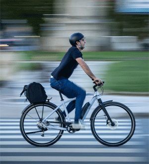 Bicicleta elétrica modelo BEEQ C500 Urban Motion High Step Ltd Edition da marca portuguesa Beeq, edição limitada produzida em Portugal, concebida especificamente para deslocações urbanas e estradas de gravilha suave.