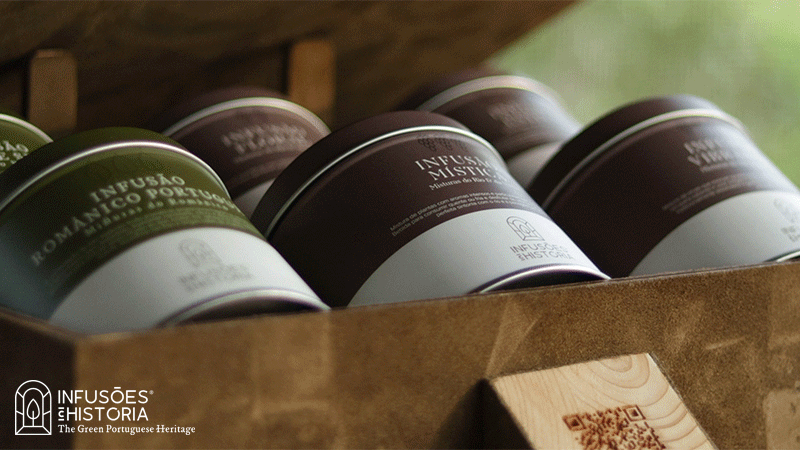 latas de infusões portuguesas em caixa