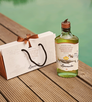 Garrafa de Limoncello da marca portuguesa Johnny Shark.