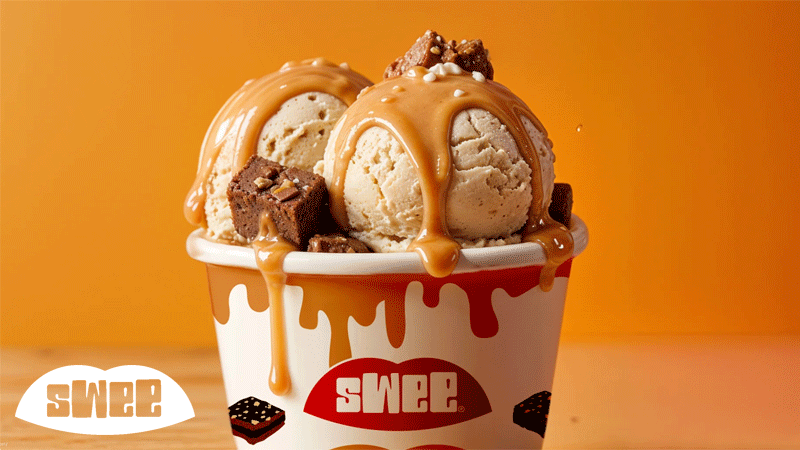 Tasty Caramel with Brownie Chunks da marca portuguesa Swee Ibéria é um gelado vegan com baixo teor de açúcar adornado com calda de caramelo e pedaços de brownie.