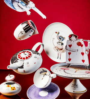 Tea With Alice da marca Vista Alegre inspirada num clássico da literatura inglesa e criada pela premiada ilustradora Teresa Lima.